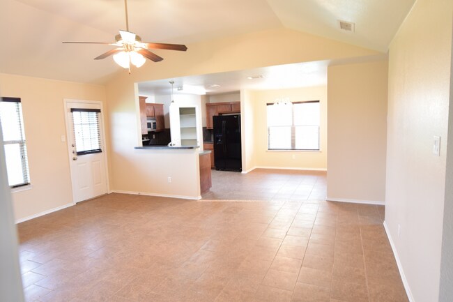 Foto del edificio - 1205 Dixon Cir