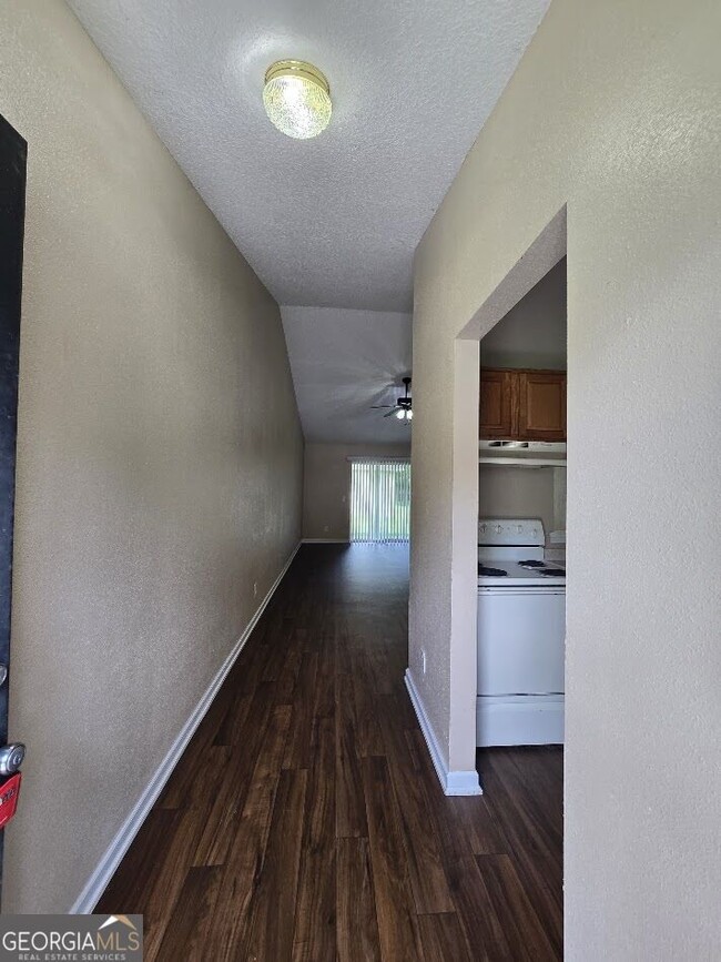 Building Photo - 407 S Ashley St