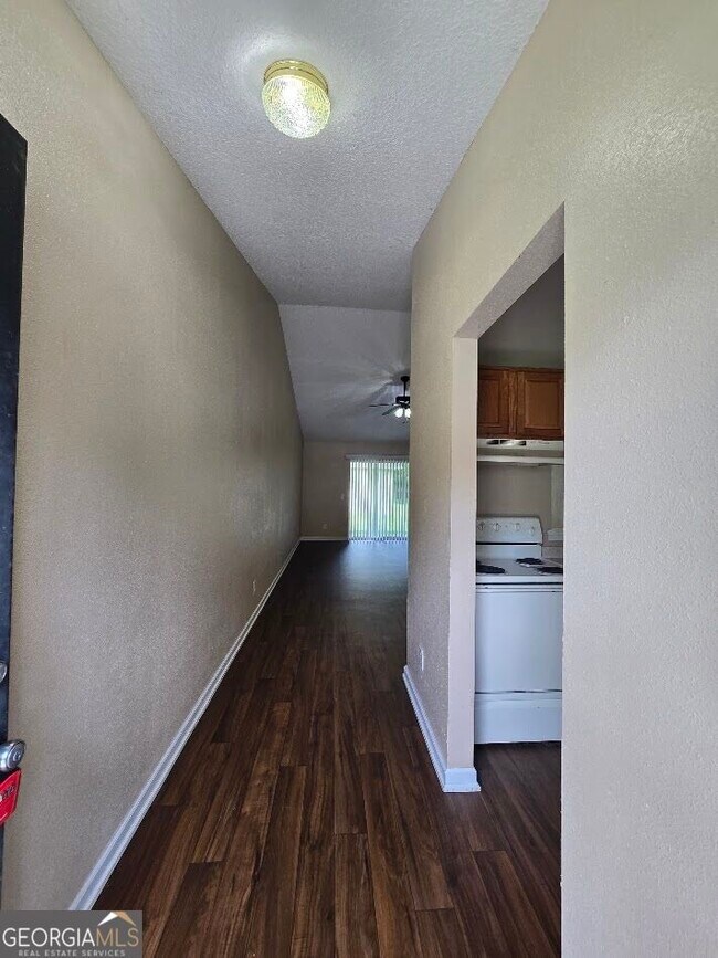Foto del edificio - 407 S Ashley St