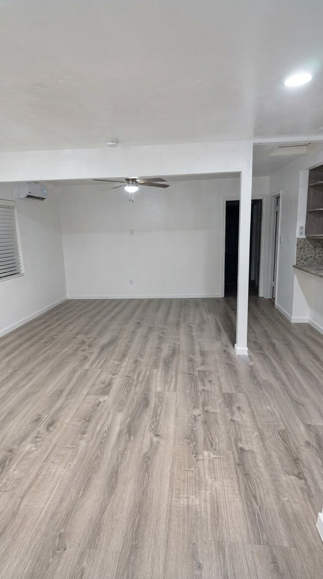 Building Photo - 3045 Bancroft Dr