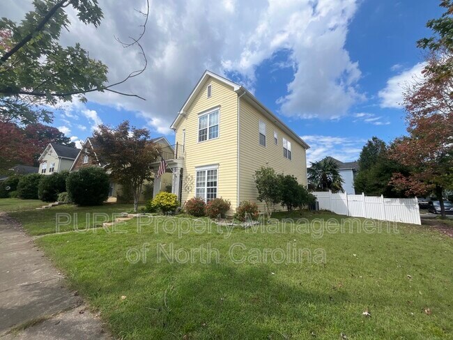 Foto del edificio - 8123 Bud Henderson Rd