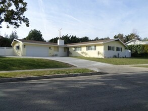 Building Photo - 1209 Riedel Ave