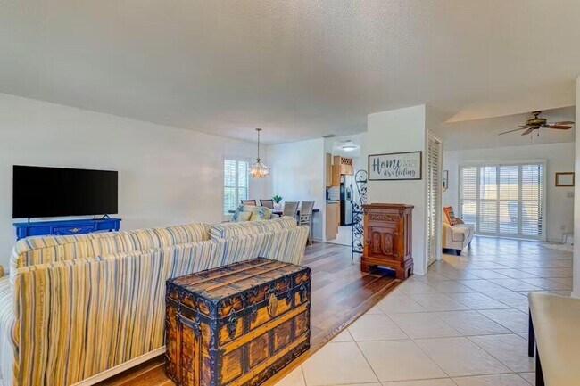 Foto del edificio - 2542 Kingdom Ave