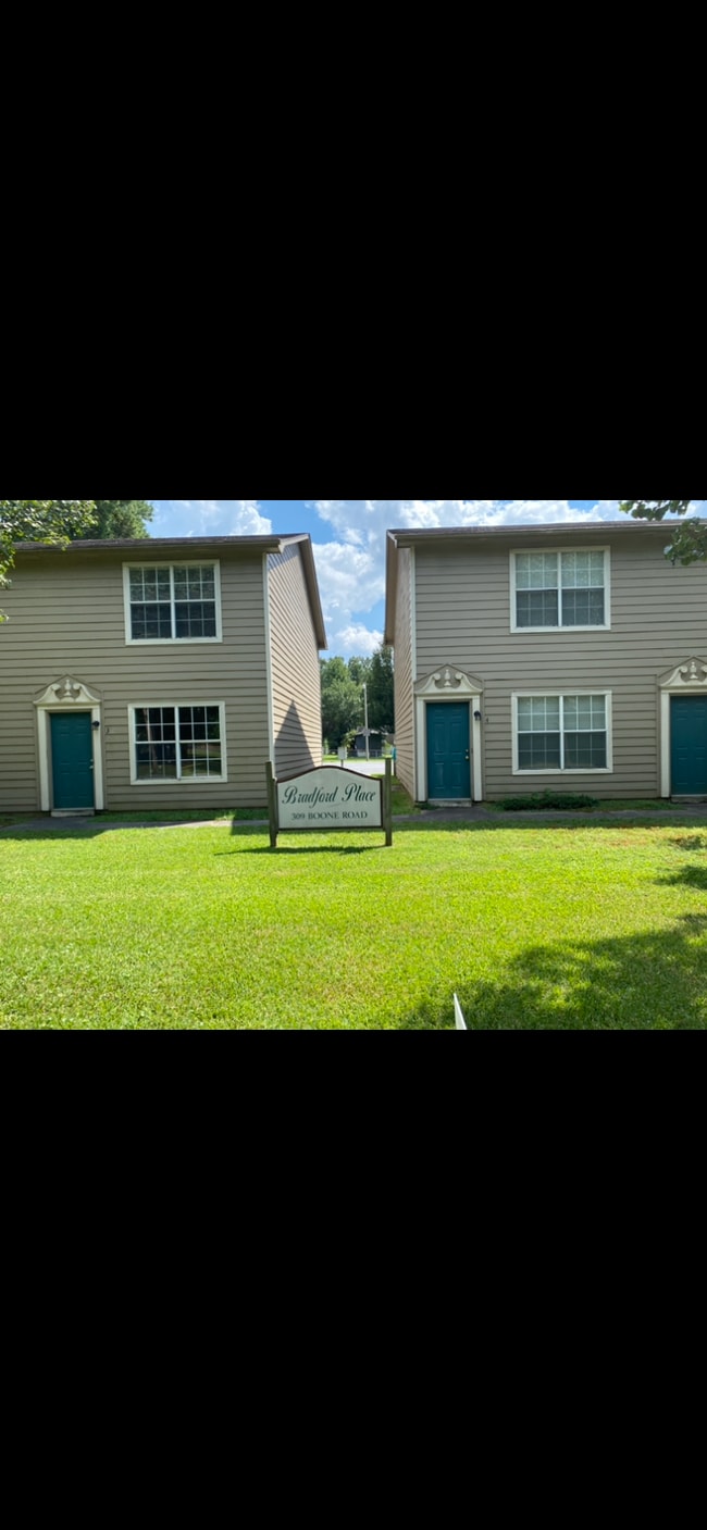 Building Photo - 309 Boone Rd