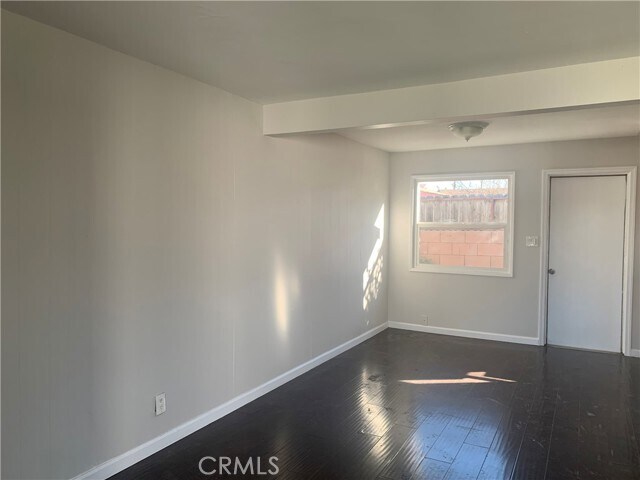 Foto del edificio - 2646 Tyler Ave