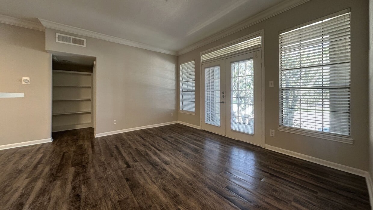 Photo - Greenbriar Park Apartments