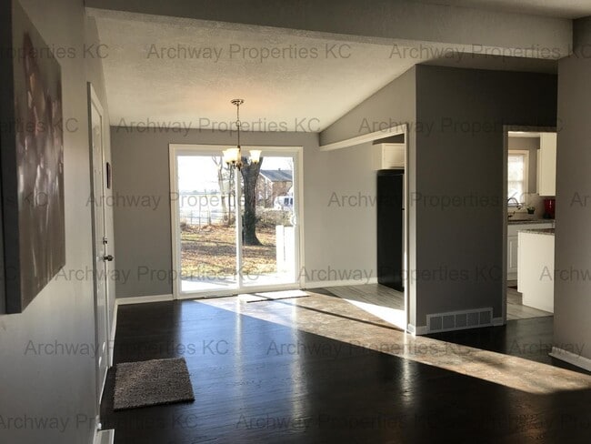 Building Photo - 13801 W 93rd St