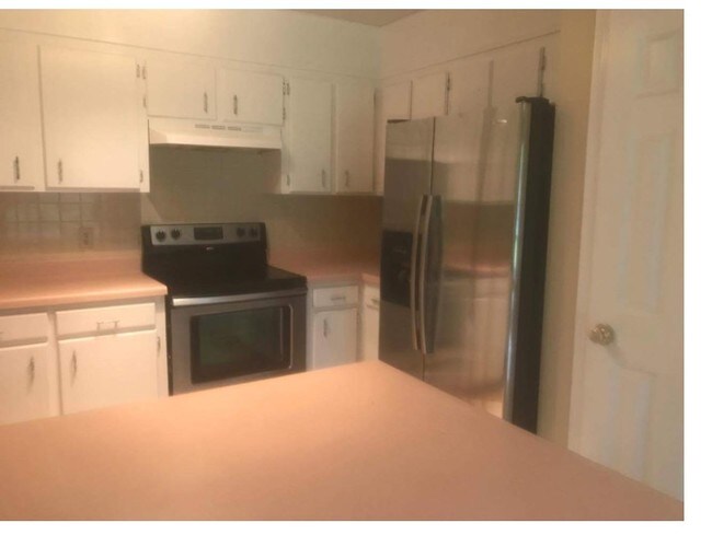 Building Photo - 612 Kaylin Dr