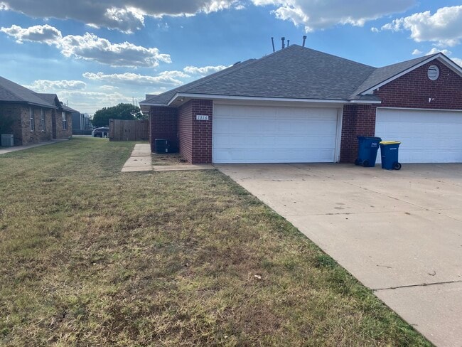 Building Photo - 1316 N Dryden Ct