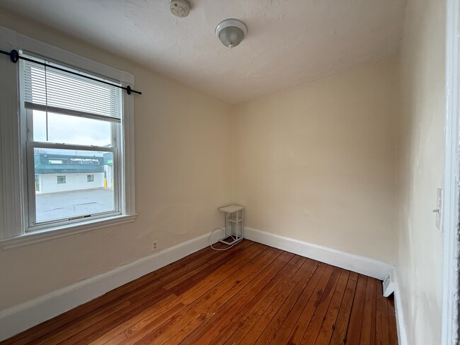 Building Photo - 259 Beacon St