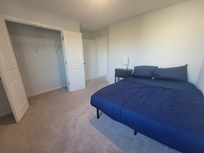 Foto del edificio - 131 Natalie Ln