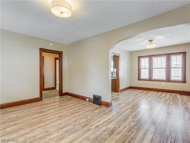 Building Photo - 2484 Berk St