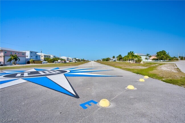Foto del edificio - 280 Airport Dr S