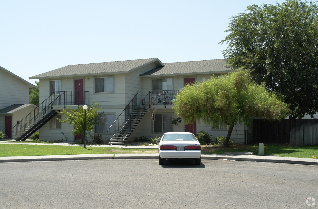 Primary Photo - 983-995 E Palm Ave