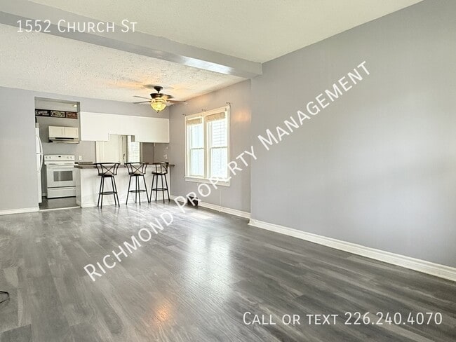 Building Photo - 1552 Church St