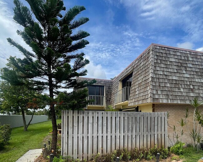 Foto del edificio - 65 Lake Arbor Dr