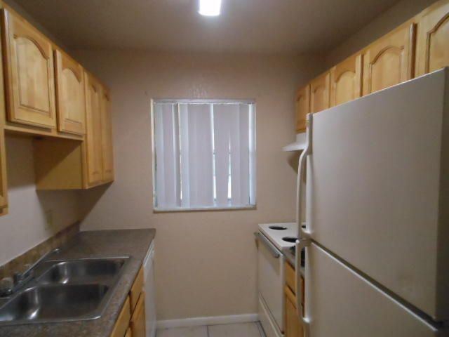 Foto del edificio - 220 Croton Ave