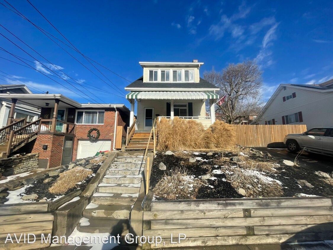 Primary Photo - 3 br, 1 bath House - 1627 Larch Ave