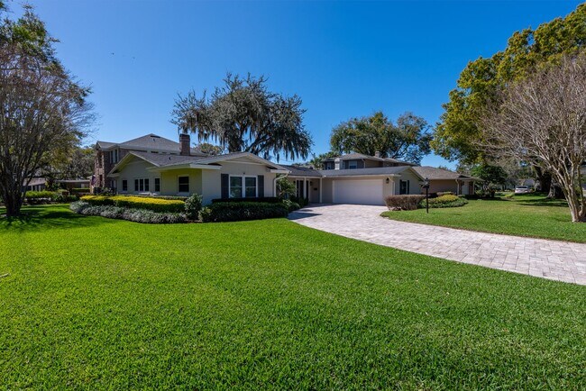Building Photo - Immaculate, Move-in Ready 3/2 Home in Mait...