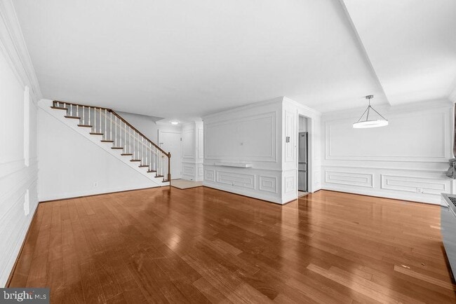 Building Photo - 301 N Beauregard St
