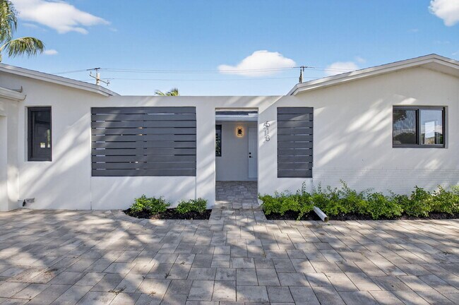 Foto del edificio - 513 Lindell Blvd