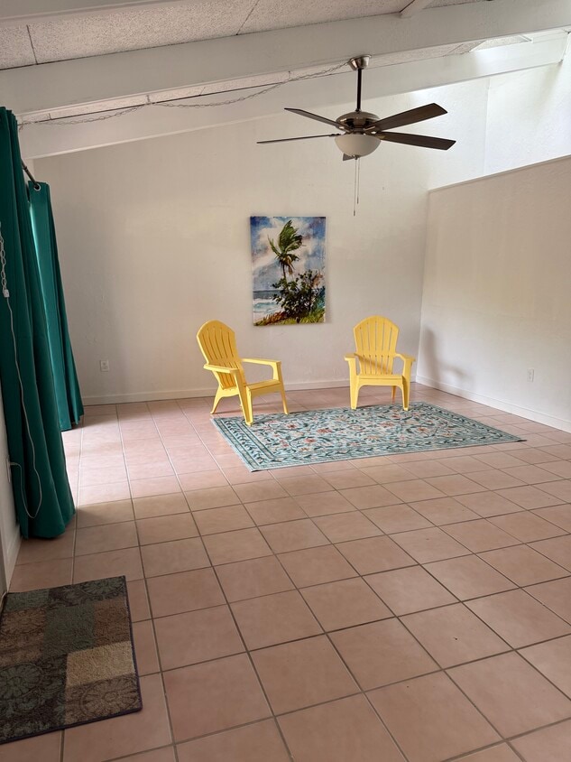 Primary Photo - 500 N Jefferson Ave