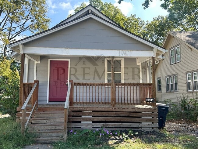 Building Photo - 3 bedroom / 1 bath home for rent -5519 Lyd...