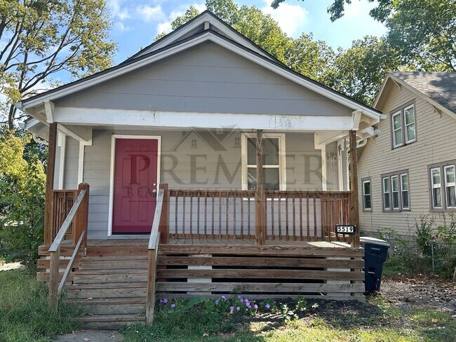 Foto del edificio - 3 bedroom / 1 bath home for rent -5519 Lyd...