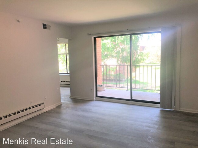 Building Photo - 2 br, 2 bath House - 15210 Elkridge Way # 2G