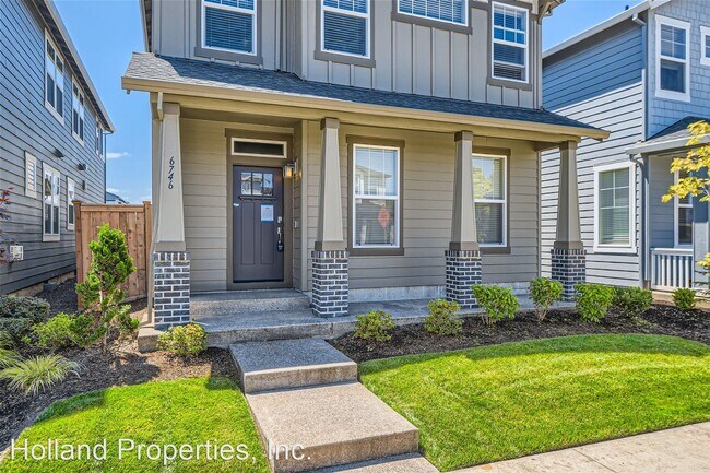 Building Photo - 3 br, 2.5 bath House - 6746 SE Provence St