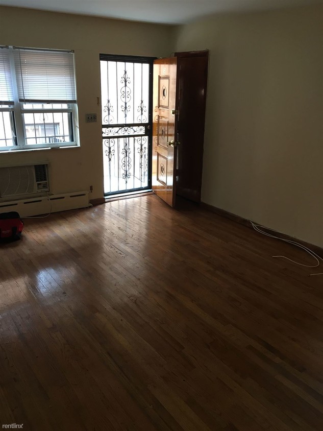 Primary Photo - 2842 46th St