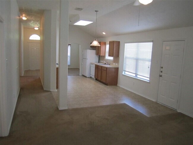 Foto del edificio - 18463 Sunrise Pines Dr