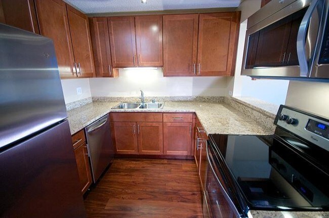 Foto del edificio - 180 N Harbor Dr