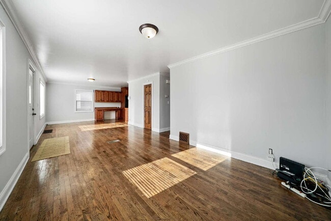 Building Photo - Updated 5-Bedroom, 2-Bath Home Across from...