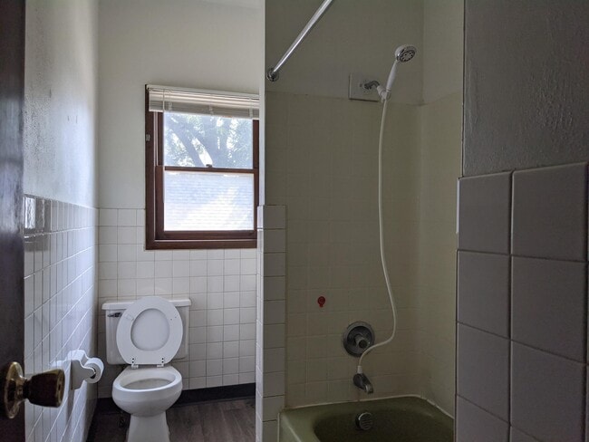 Building Photo - 1 1st St SE