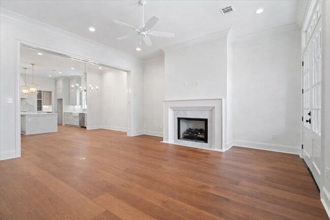 Building Photo - Elegant new construction in The Lakes at Harveston
