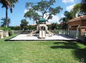 Building Photo - 4931 N Harbor Isles Dr