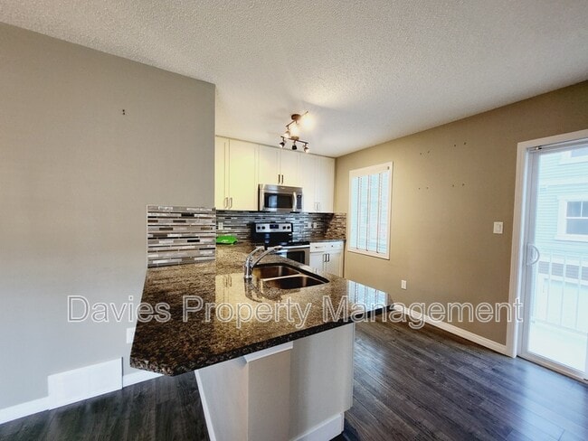 Building Photo - 1140 Chappelle Blvd SW