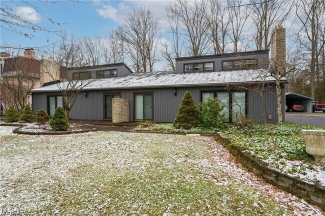 Building Photo - 6691 Lockwood Blvd