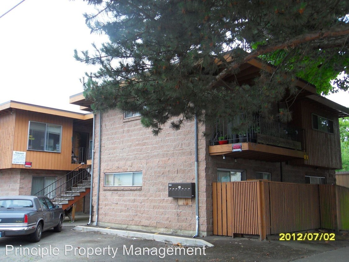 Primary Photo - 638 Van Buren St