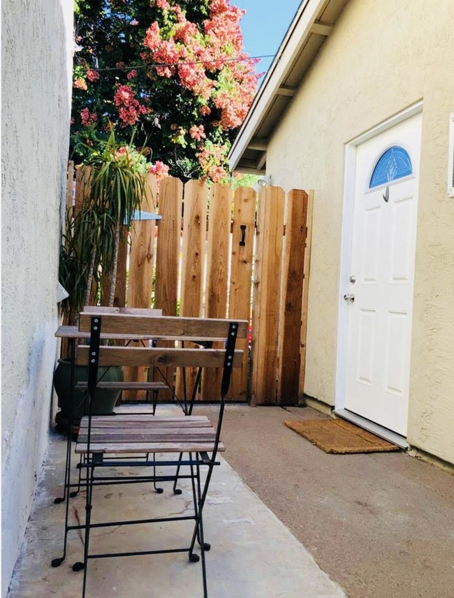 Building Photo - 1 bedroom in San Diego CA 92104
