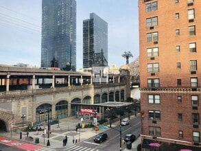 Building Photo - FIRST AVENUE