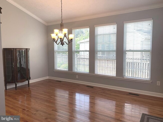 Building Photo - 705 Rock Elm Ct