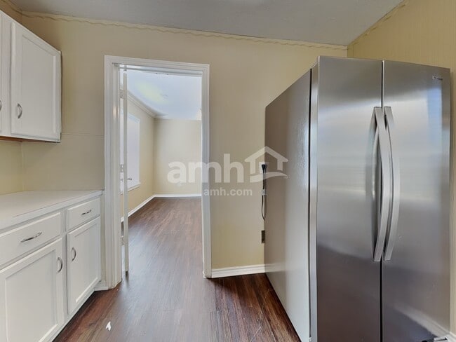 Building Photo - 3430 Maymist Dr