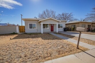 Building Photo - 716 Indian Wells Rd