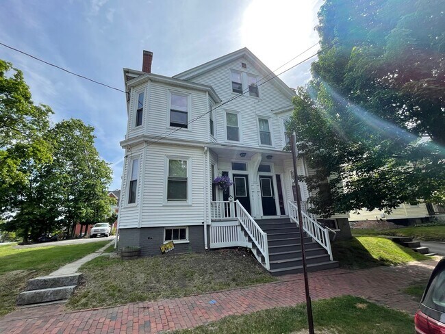 Foto del edificio - 75 Roberts St