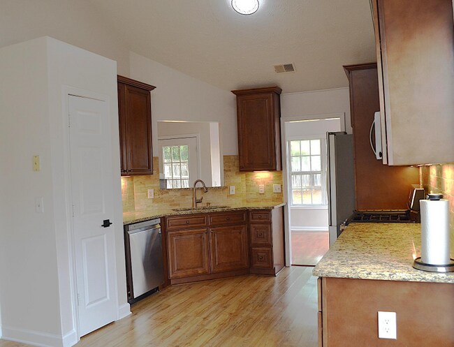 Foto del edificio - 282 Ellesmere Ct