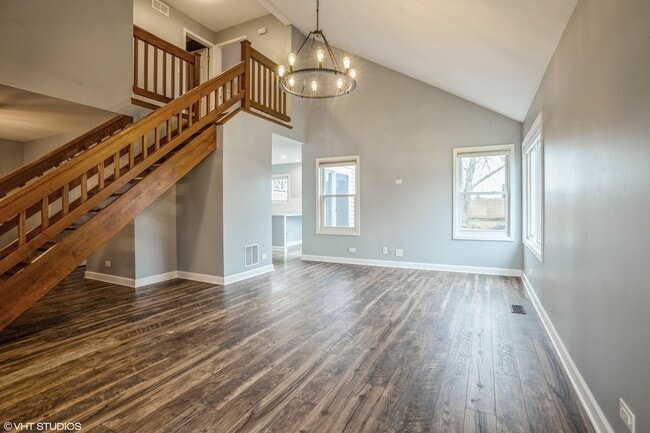Building Photo - 2160 Brittany Ln