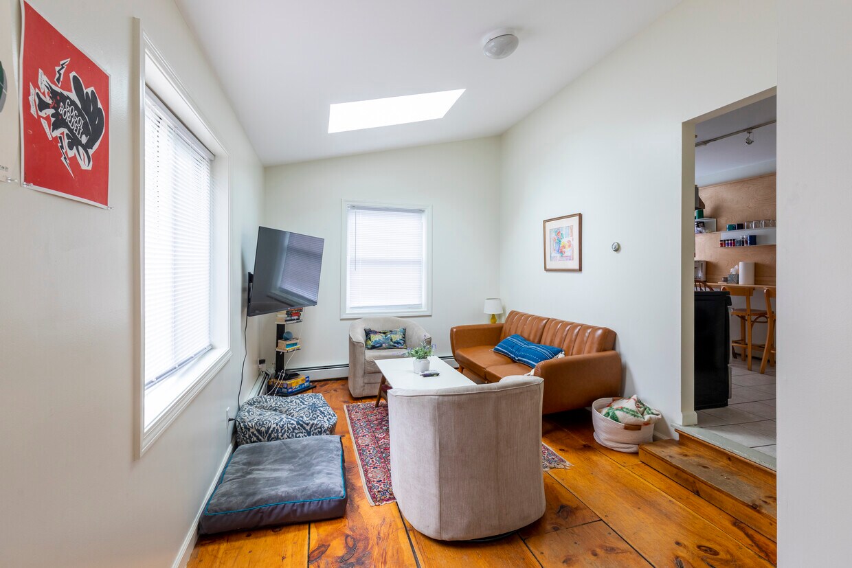 22 Hayward St Unit 4, Burlington, VT 05401 Apartments Burlington, VT