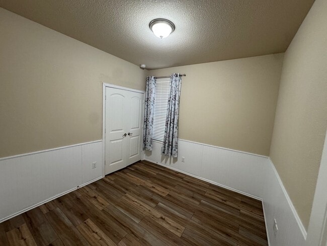 Foto del edificio - 6705 Colony Rd